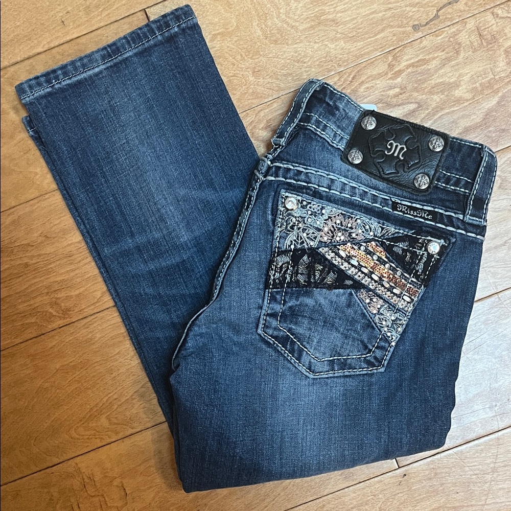 Miss Me Women's Dark Blue signature capri  Jeans with Embellished Pocket.  1023#